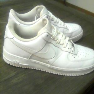 Nike air force 1's size 9.5 In all white